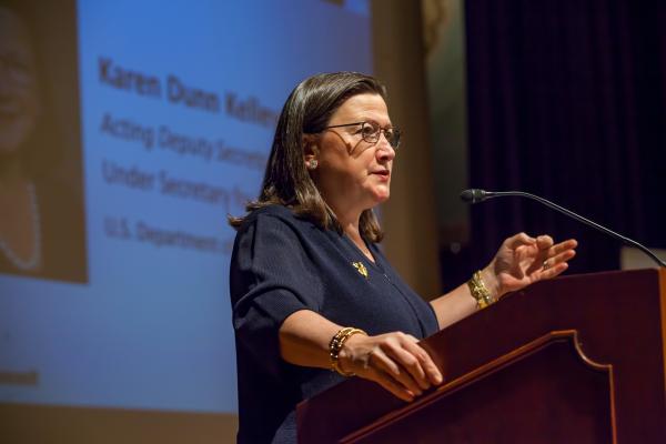 Karen Dunn Kelley delivers keynote address at the 2018 National AAPI Business Summit.